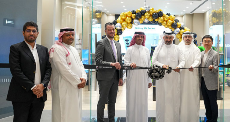 Bin Hindi Informatics Unveils Renovated Samsung Brand Shop at Bahrain City Centre