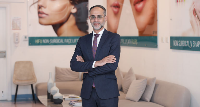 Dr Amer Alderazi discussing obesity treatment and bariatric surgery in Bahrain