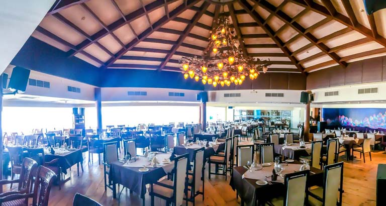 Coral Bay Dining Experiences