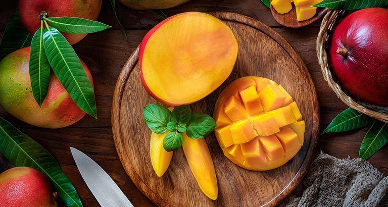 Mangoes are in season; here’s how to choose them!