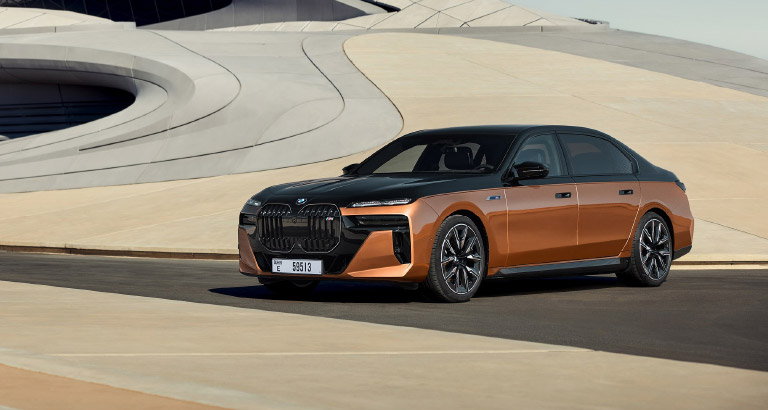 BMW Looking To The Future With i7 M70 xDrive