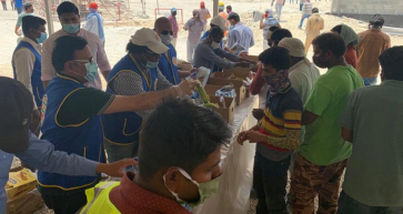 ICRF Distributes Refreshments and More to 250 Workers